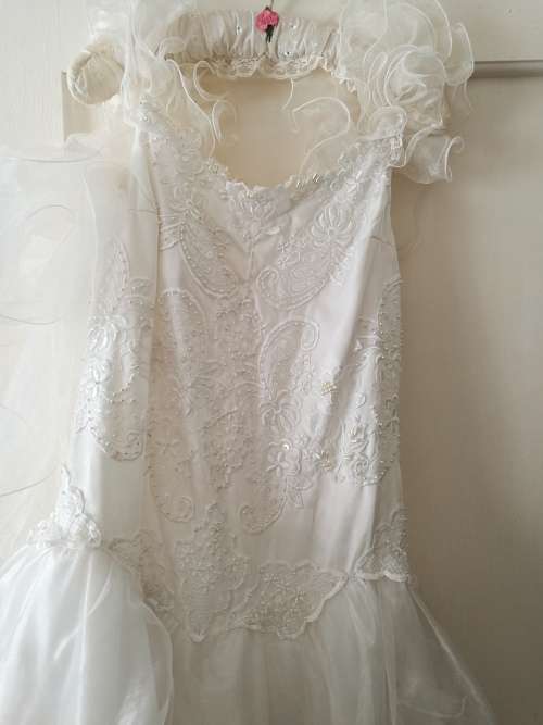 Wedding Dress with beaded bodice and ruffled skirt -  Size 34/35