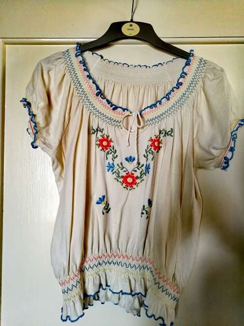 Woolwoths Boho Embroidered top size 14 (L)