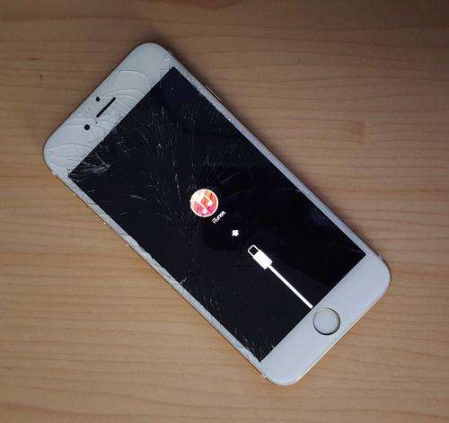 iPhone 6 Gold *READ