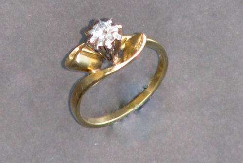 Striking Solitaire Diamond Engagement Ring,  18ct Gold. View Details.