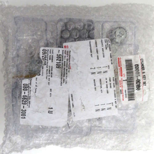 Toyota Etios Lock Set - Genuine Toyota parts - BRAND NEW with 2 Transponder keys