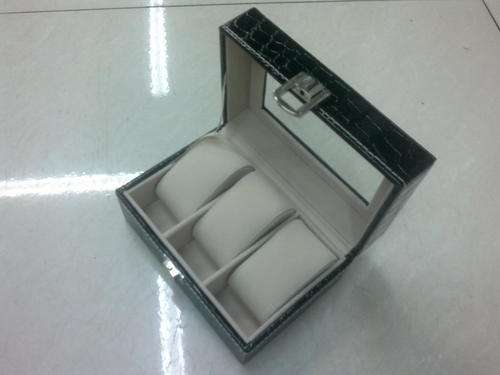 3 slots watch box very elegent