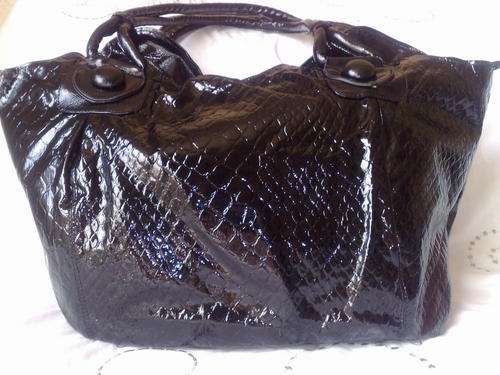 Stunning ladies fashionable handbag