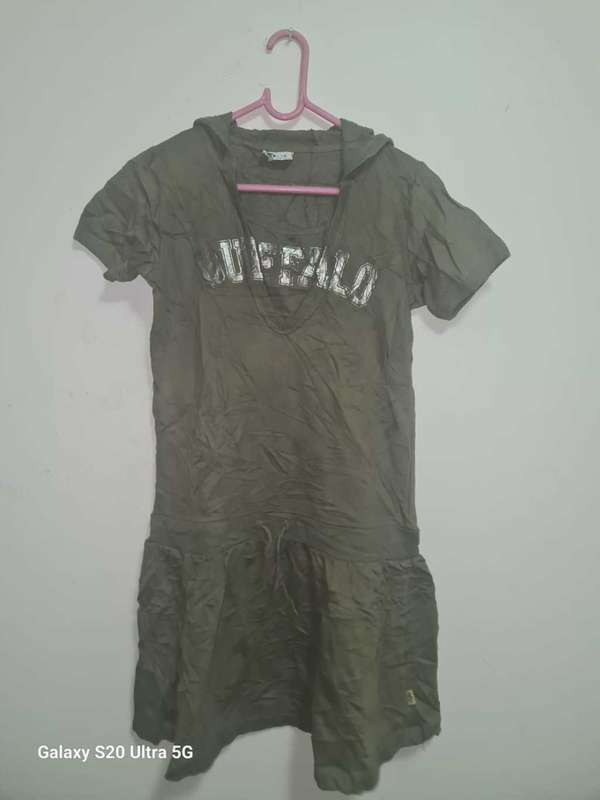 12-13 years size green woody dress Buffalo  (as new)