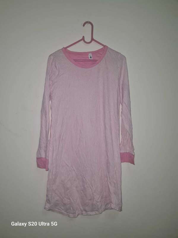 size 14  Pink long sleeve dress  (as new)
