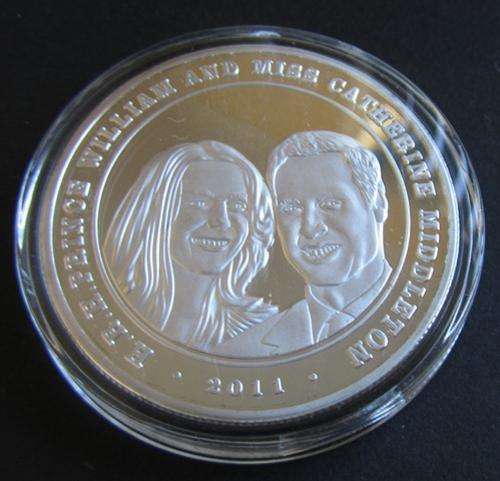PROOF SILVER PLATED Prince William & Kate ROYAL WEDDING MEDALLION!