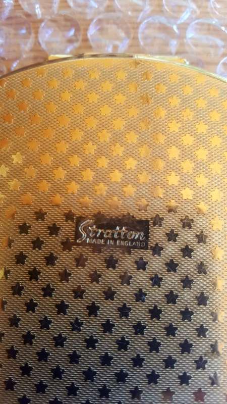 Vintage Stratton Powder Compact Box (Fast Sale Item)