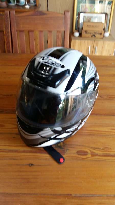 Nitro Motorcycle Helmet (size large)