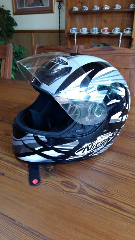 Nitro Motorcycle Helmet (size large)