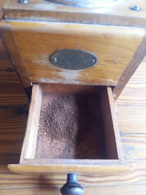 Vintage Zassenhaus Coffee Grinder (working) (SALE MUST GO ITEM !!!)