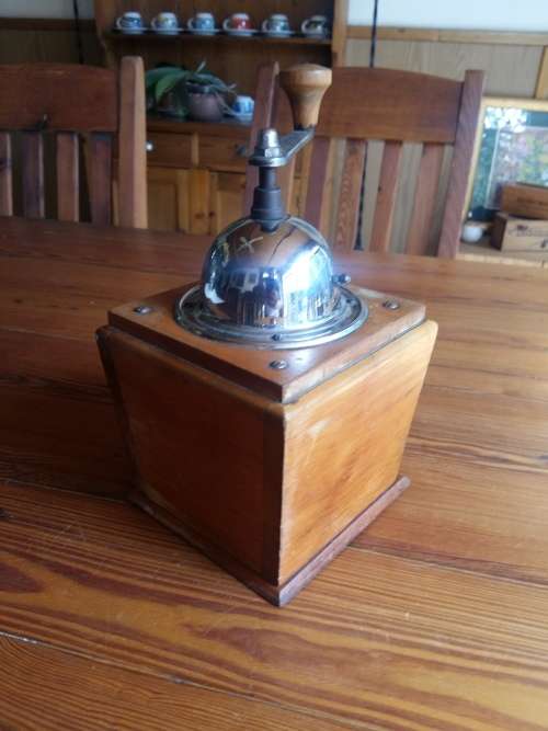 Vintage Zassenhaus Coffee Grinder (working) (SALE MUST GO ITEM !!!)