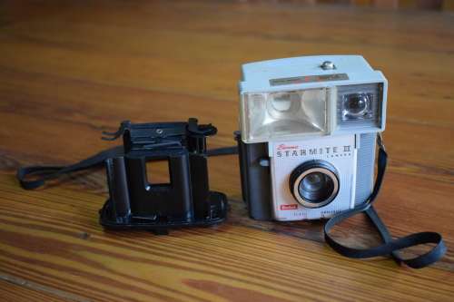 Vintage Kodak Brownie Starmite II Camera