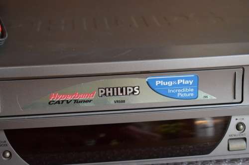 Phillips VHS VCR (no remote)