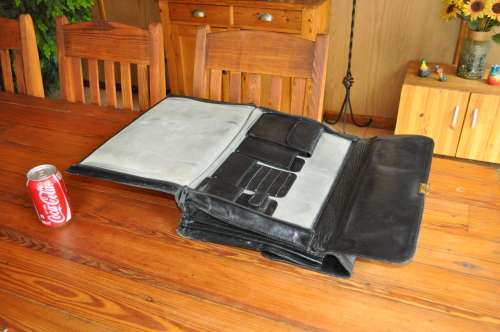 Vintage Leather Carry Case  Bag (please read)