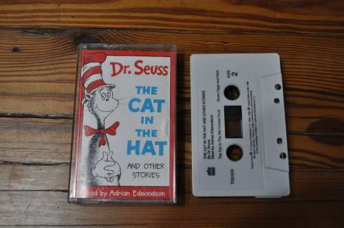 Dr Seuss - The Cat In The Hat (Cassette)