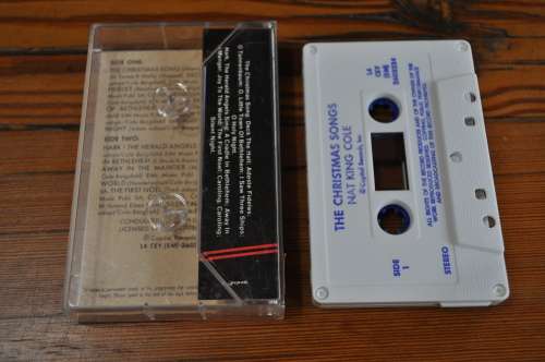 Nat King Cole - The Christmas Song (Cassette)