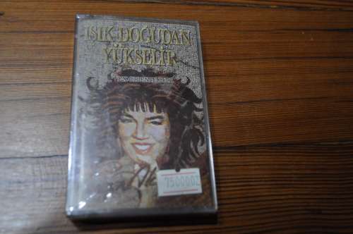 Isik Dogudan Yukselir - Ex Oriente Lux (Cassette)