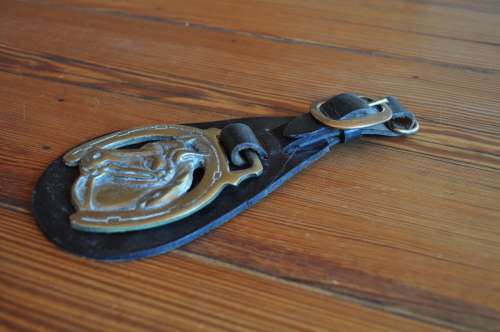 Leather Brass Extra Large Horse Shoe Key Ring