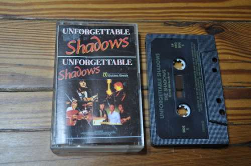 The Shadows - Unforgettable : 20 Golden Greats (Cassette)