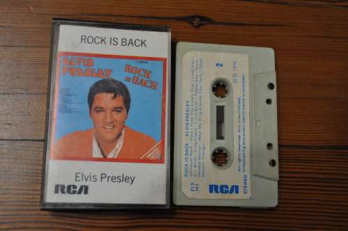 ElvIs Presley - Rock Is Back (Cassette)