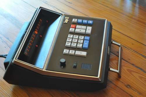 Vintage Sharp Compet CS-22A Calculator