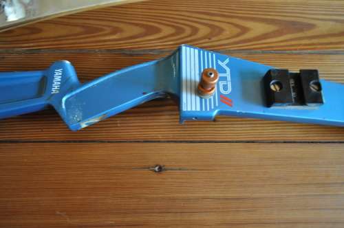 Vintage Les Howis Bow Selling As Is