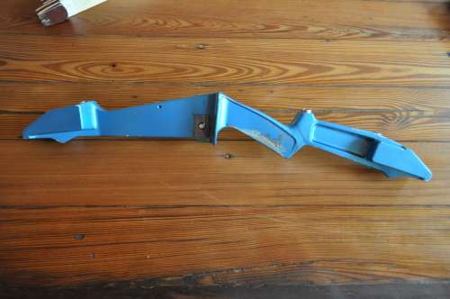 Vintage Les Howis Bow Selling As Is