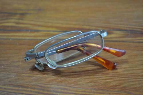 Vintage Foldable Reading Glasses