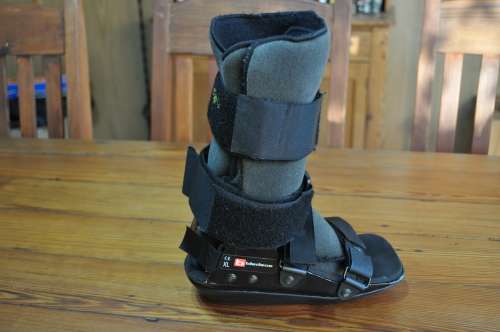 Childrens Walking Boot By Bledsoe Size XL
