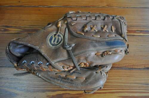 Vintage Wilson Fred Lynn Baseball Glove
