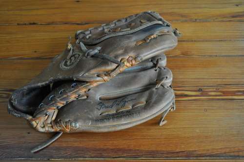 Vintage Wilson Fred Lynn Baseball Glove
