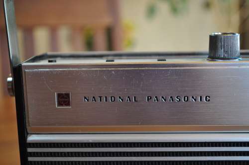 Rare Vintage National Panasonic 4 Band Radio (please read)