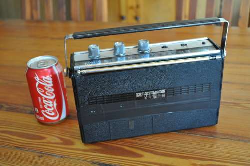 Rare Vintage National Panasonic 4 Band Radio (please read)