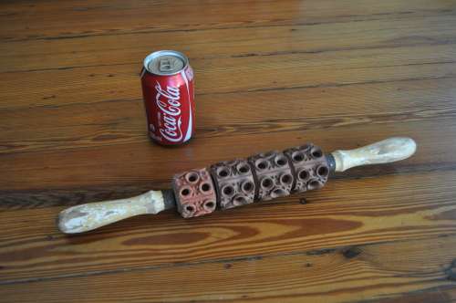 Vintage 1930s Back Massage Roller (for display)