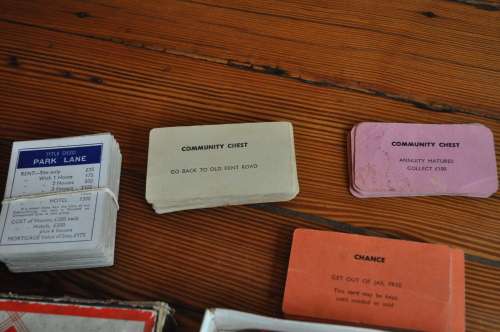 Vintage 1950s Monopoly (missing board selling as is)