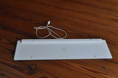 Apple USB Aluminum Keyboard With Numeric Keypad