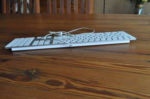 Apple USB Aluminum Keyboard With Numeric Keypad
