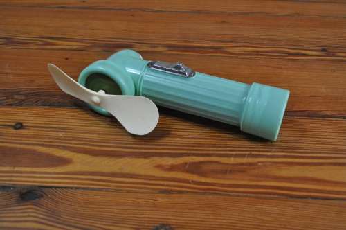 Vintage Battery Operated Hand Fan Light