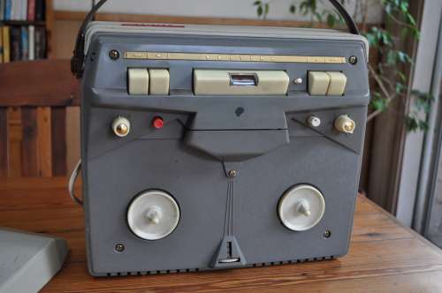 Phillips Tube Reel To Reel 4 Track Tape Recorder (selling as is)