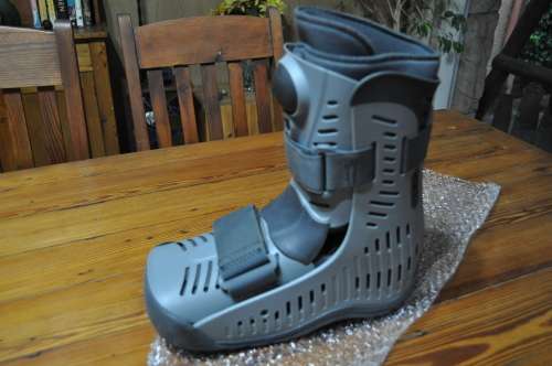 Ossur Low Top Moon Boot Short Size Large
