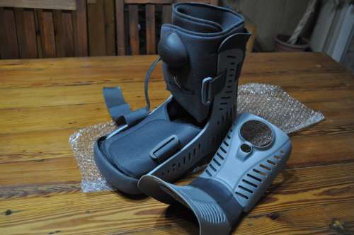 Ossur Low Top Moon Boot Short Size Large