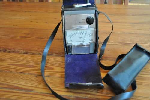 Vintage Amprobe AMC-2 Hand Crank Megohmmeter