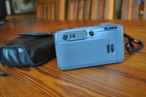 Vintage Samsung 35mm Film Camera (35mm-170mm)