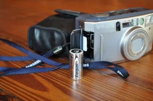 Vintage Samsung 35mm Film Camera (35mm-170mm)