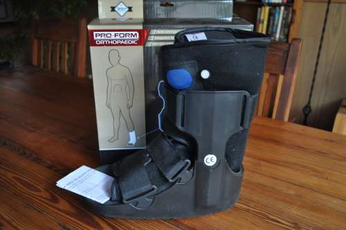 Pro-Form Ankle Medical Moonboot Size Medium