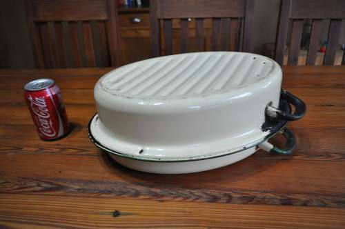 Vintage Enamel Roasting Pan