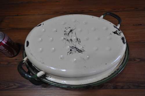 Vintage Enamel Roasting Pan