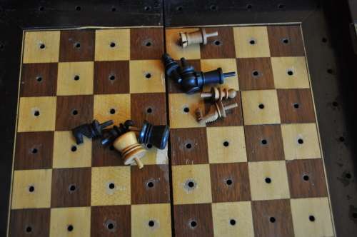 Rare Vintage Chess Travel Set (incomplete)