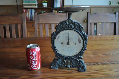 Antique British Victorian Cast Iron Household Scale