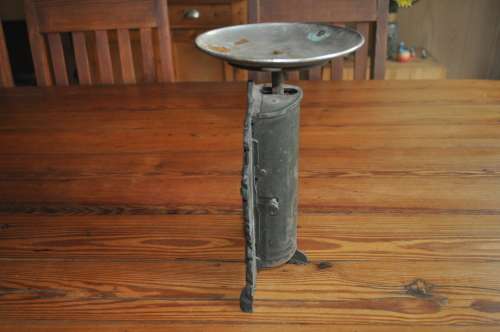 Antique British Victorian Cast Iron Household Scale